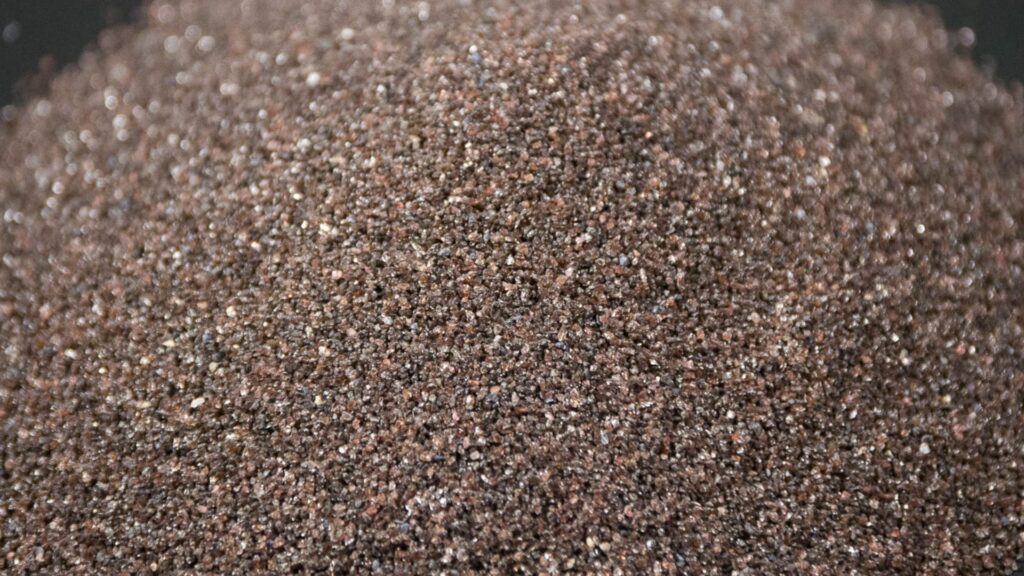 How to Choose Reliable Aluminum Oxide Suppliers?